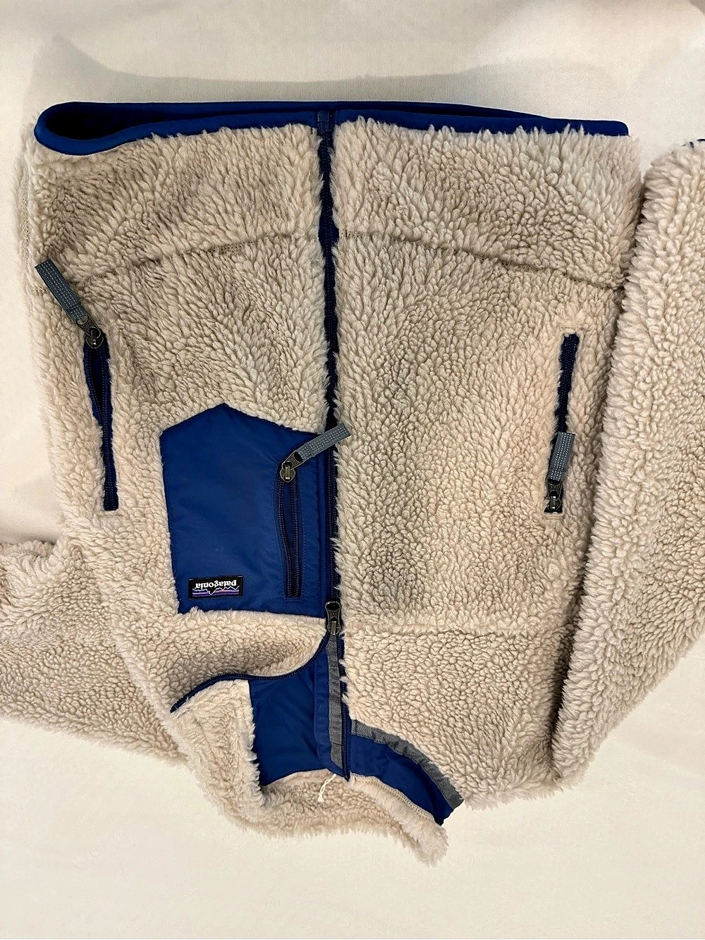 Patagonia Fleece Teddy jacket in Blue & Cream Size Small 7-8
